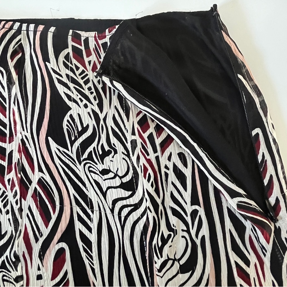 DKNY Black and White Silk Midi Skirt with Subtle Pink Accents - Picture 6 of 9